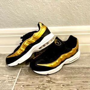 Air Max 95 GS 'Black Metallic Gold'